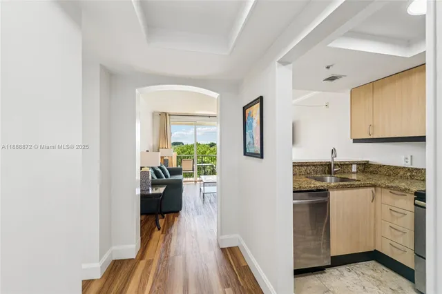 $614,000 | 2951 South Bayshore Drive, Unit 710, Miami, FL 33133