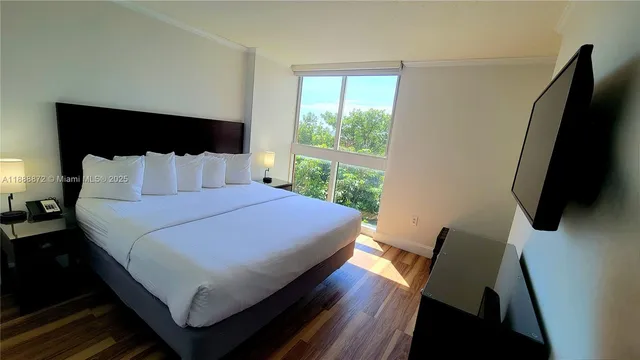 $614,000 | 2951 South Bayshore Drive, Unit 710, Miami, FL 33133