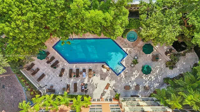 $614,000 | 2951 South Bayshore Drive, Unit 710, Miami, FL 33133