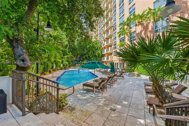$614,000 | 2951 South Bayshore Drive, Unit 710, Miami, FL 33133