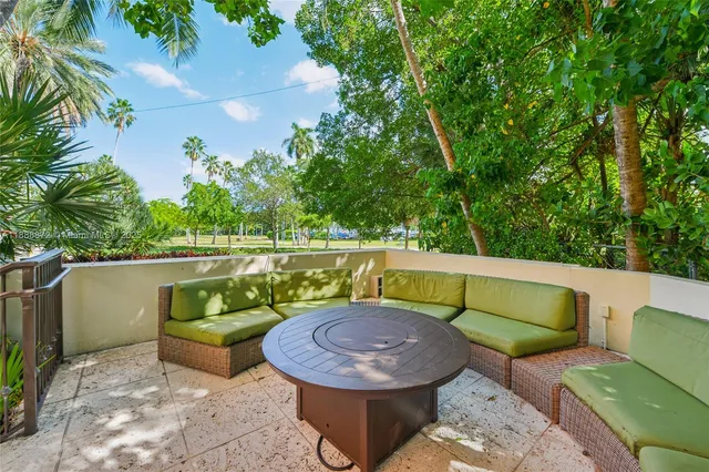 $614,000 | 2951 South Bayshore Drive, Unit 710, Miami, FL 33133