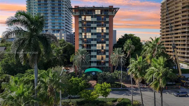 $614,000 | 2951 South Bayshore Drive, Unit 710, Miami, FL 33133