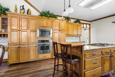 $489,999 | 4421 Lake Lawford Court, Baton Rouge, LA 70816