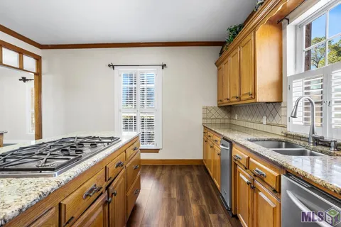 $489,999 | 4421 Lake Lawford Court, Baton Rouge, LA 70816