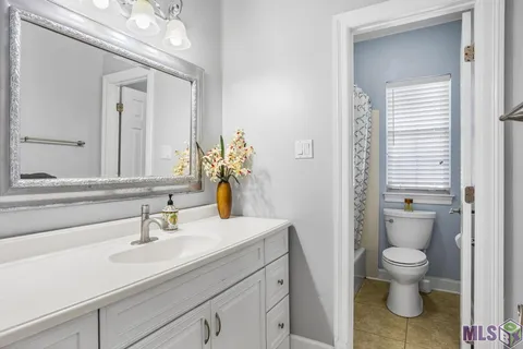 $489,999 | 4421 Lake Lawford Court, Baton Rouge, LA 70816