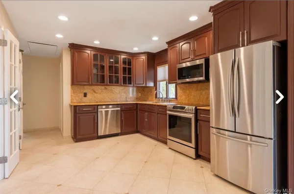 $3,650 | 171 Roslyn Road, Mineola, NY 11501