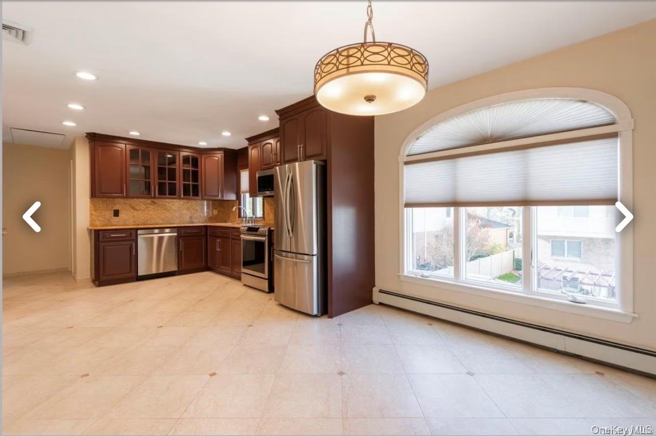 171 Roslyn Road Mineola, NY 11501 - Photo 4 of 12