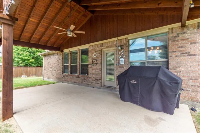 a house view with a outdoor space