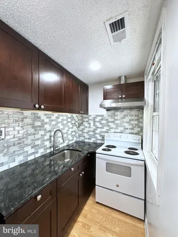 $1,100 | 2600 South Mildred Street, Philadelphia, PA 19148
