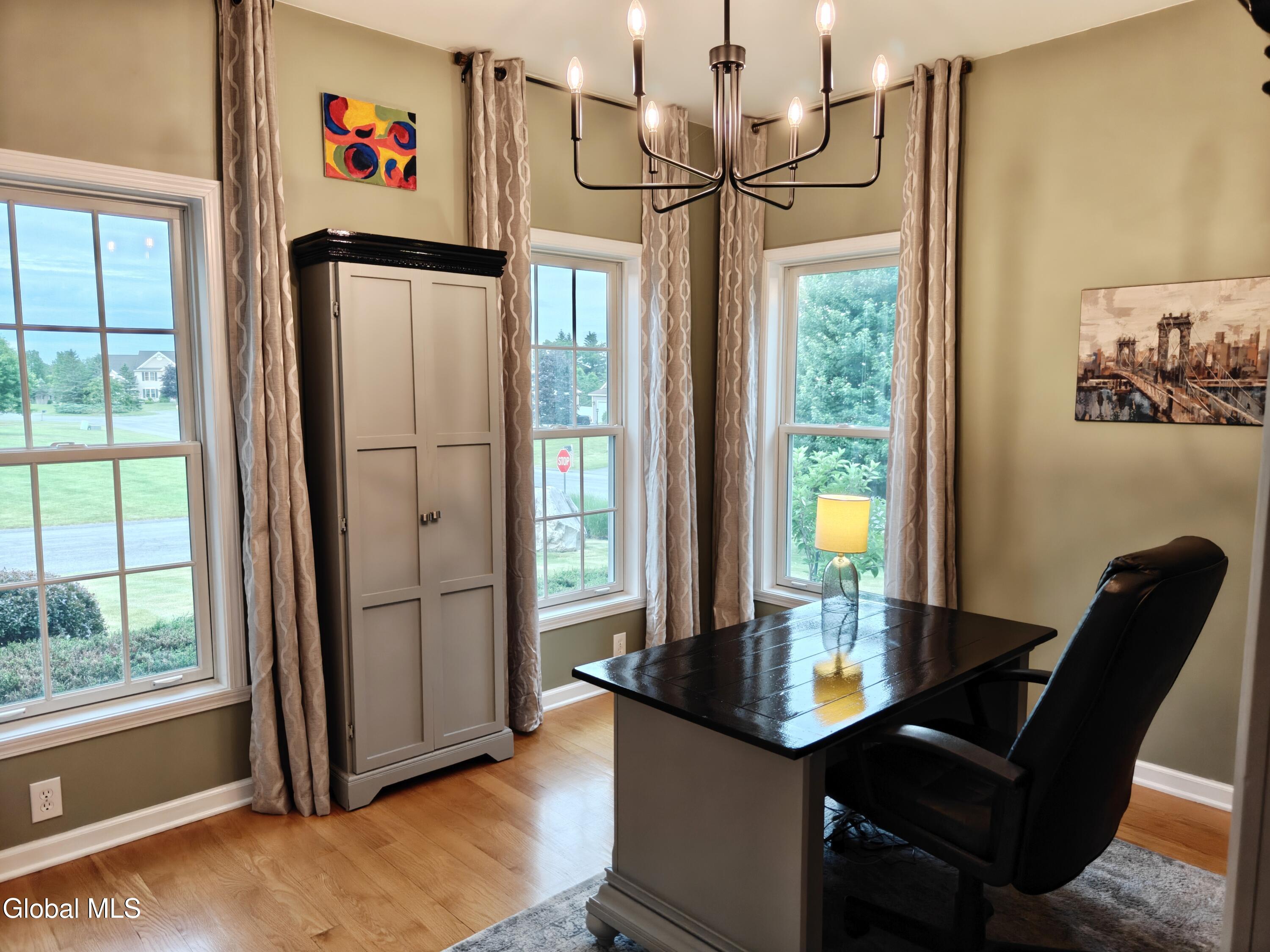2 Robin Hill Road Mechanicville, NY 12118 - Photo 5 of 44 5