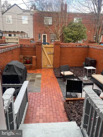 $3,600 | 703 Chetworth Place, Alexandria, VA 22314