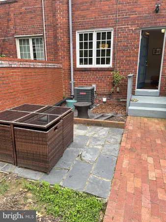 $3,600 | 703 Chetworth Place, Alexandria, VA 22314