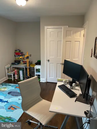 $3,600 | 703 Chetworth Place, Alexandria, VA 22314