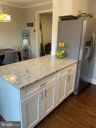 $3,600 | 703 Chetworth Place, Alexandria, VA 22314