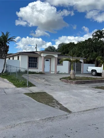 $498,900 | 514 Northwest 7th Avenue, Homestead, FL 33030