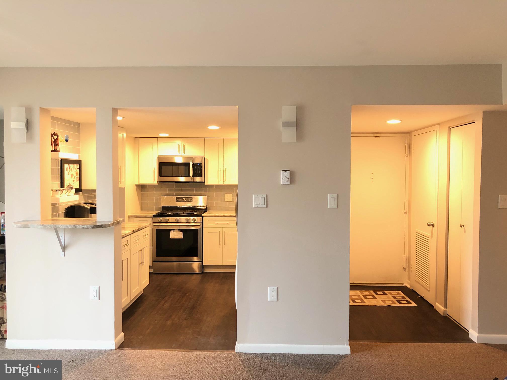 1542 Northgate Square, Unit 21B Reston, VA 20190 - Photo 19 of 37