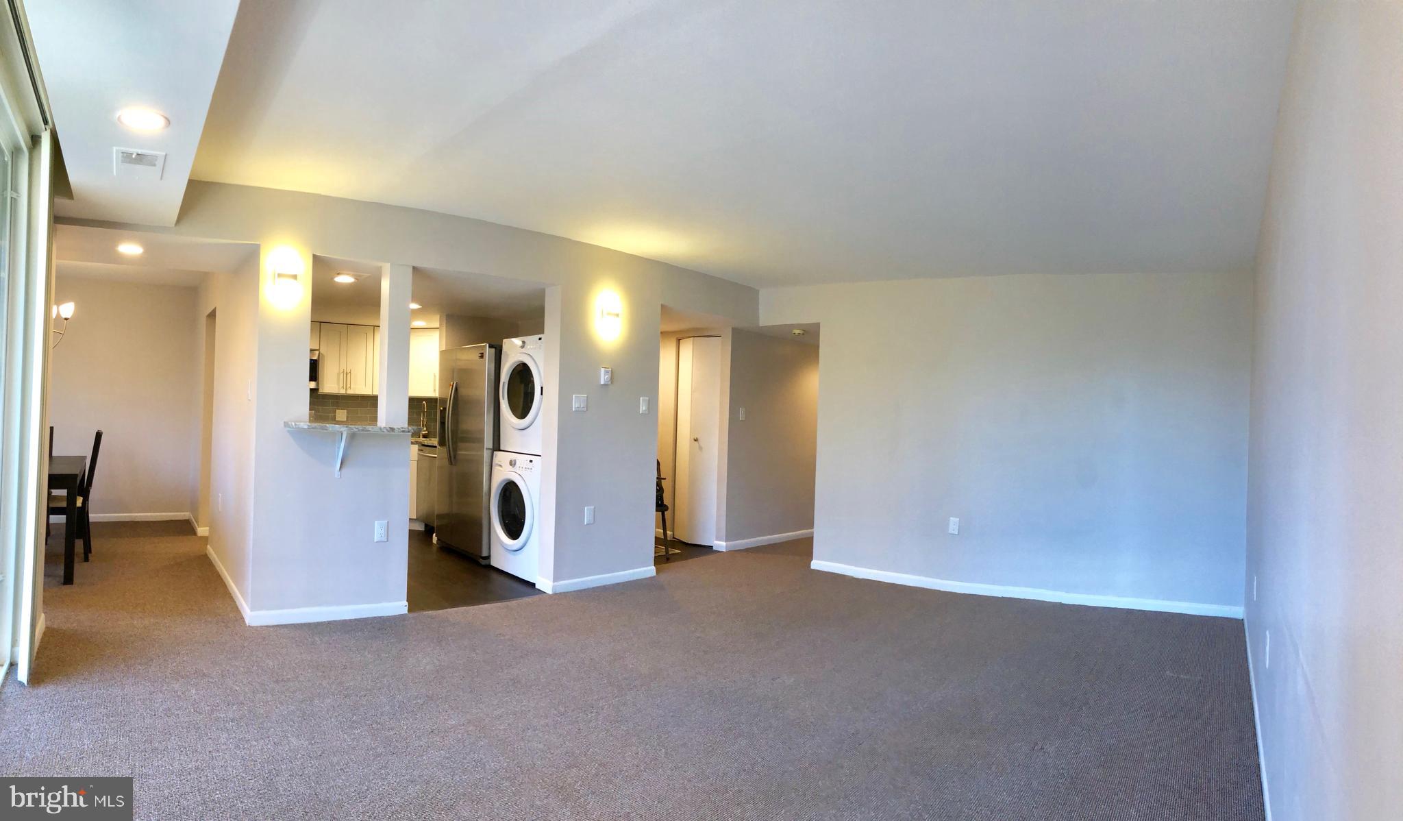 1542 Northgate Square, Unit 21B Reston, VA 20190 - Photo 21 of 37 Dininng Room
