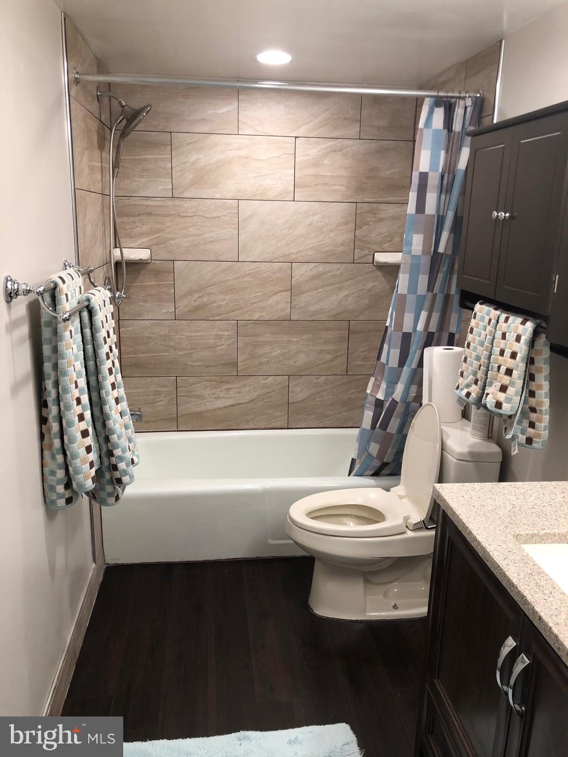 1542 Northgate Square, Unit 21B Reston, VA 20190 - Photo 28 of 37