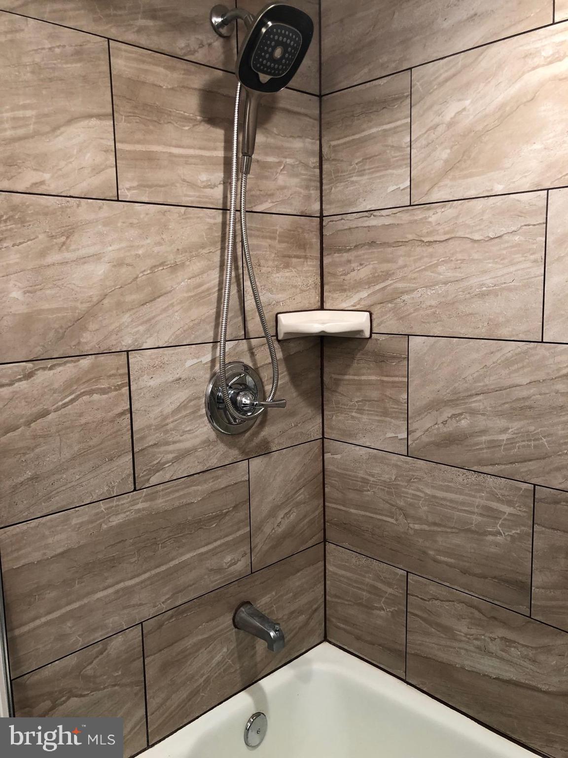 1542 Northgate Square, Unit 21B Reston, VA 20190 - Photo 29 of 37