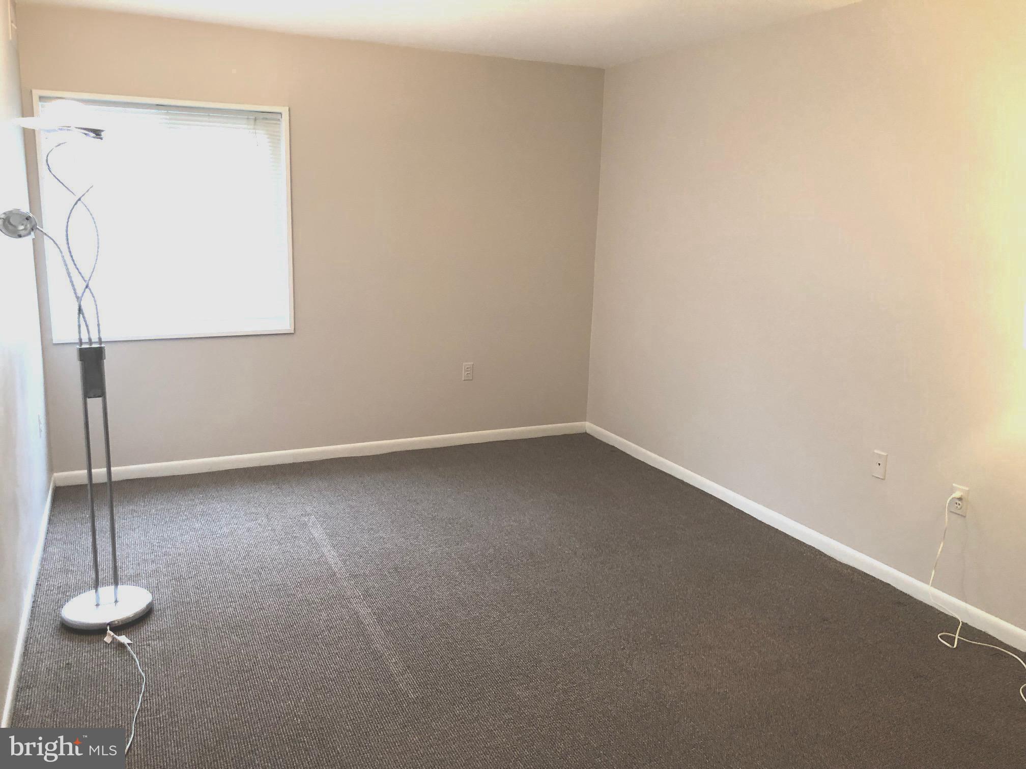 1542 Northgate Square, Unit 21B Reston, VA 20190 - Photo 33 of 37 Bedroom 2