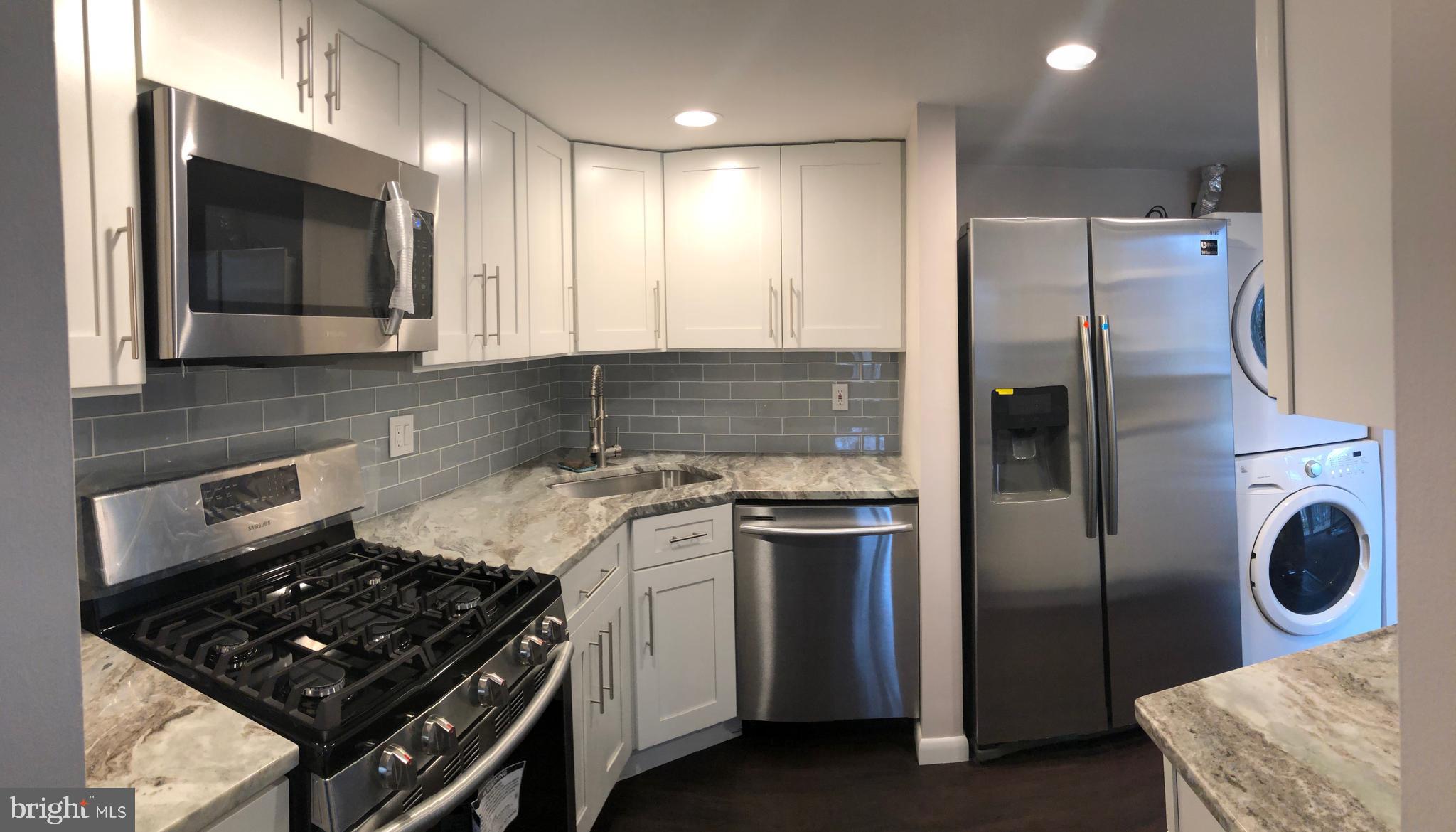 1542 Northgate Square, Unit 21B Reston, VA 20190 - Photo 5 of 37