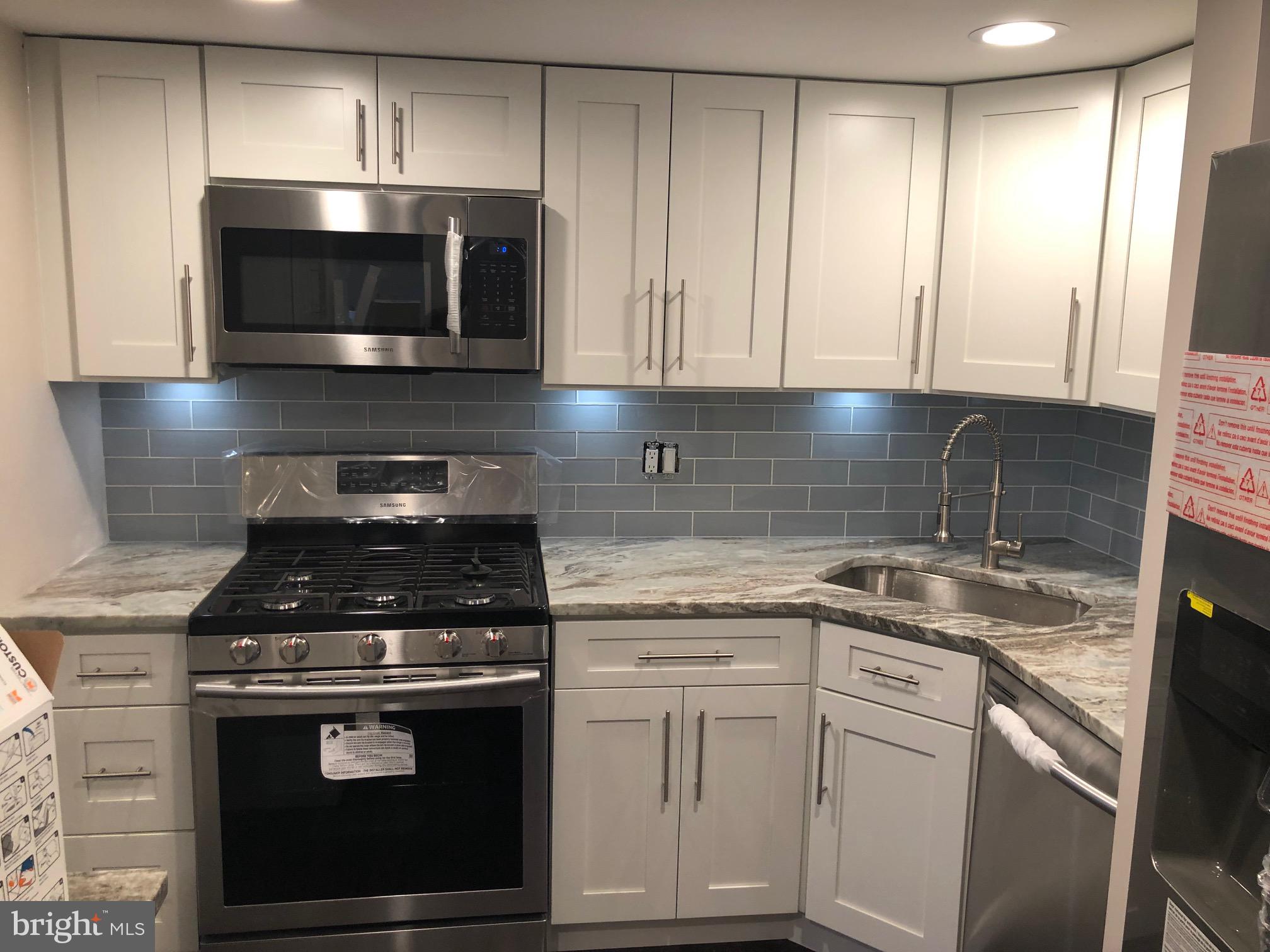 1542 Northgate Square, Unit 21B Reston, VA 20190 - Photo 6 of 37