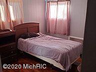 1335 Princeton Road Muskegon, MI 49441 - Photo 7 of 17 Bedroom 1