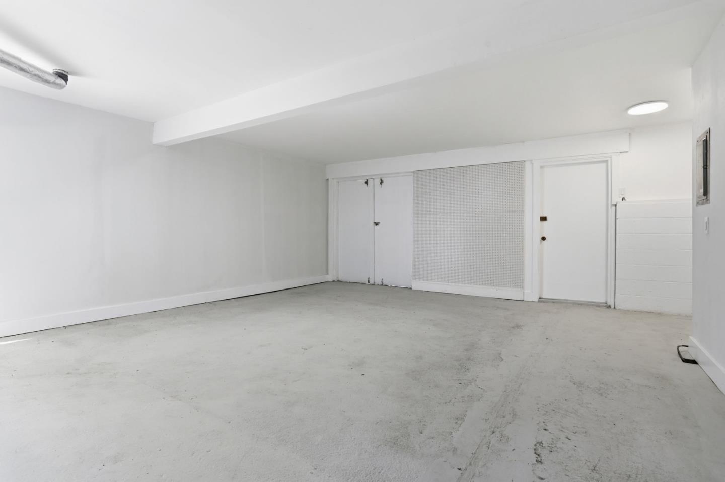 3233 Maplethorpe Lane Soquel, CA 95073 - Photo 31 of 35 a view of an empty room