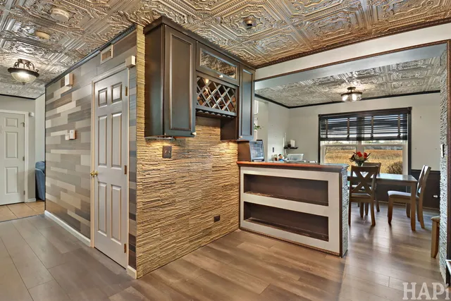 $420,000 | 902 Huntington Drive, Unit 902, Elk Grove Village, IL 60007