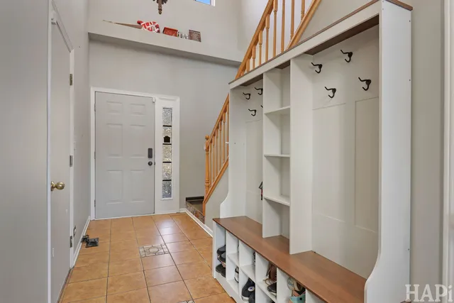 $420,000 | 902 Huntington Drive, Unit 902, Elk Grove Village, IL 60007