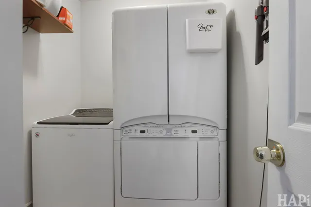 $420,000 | 902 Huntington Drive, Unit 902, Elk Grove Village, IL 60007