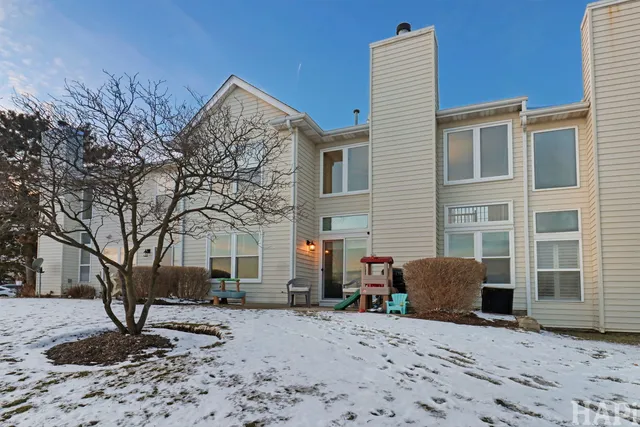 $420,000 | 902 Huntington Drive, Unit 902, Elk Grove Village, IL 60007