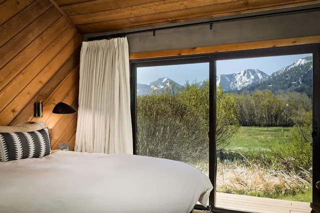 $1,595,000 | 218 Solitude, Unit 218, Mammoth Lakes, CA 93546