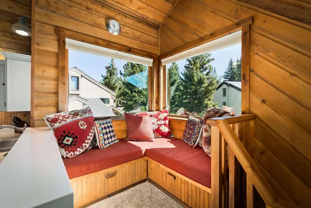 $1,595,000 | 218 Solitude, Unit 218, Mammoth Lakes, CA 93546