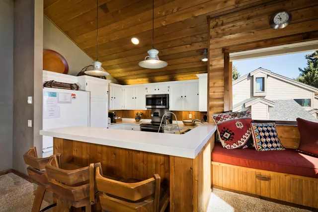 $1,595,000 | 218 Solitude, Unit 218, Mammoth Lakes, CA 93546