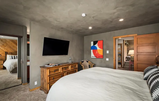 $1,595,000 | 218 Solitude, Unit 218, Mammoth Lakes, CA 93546