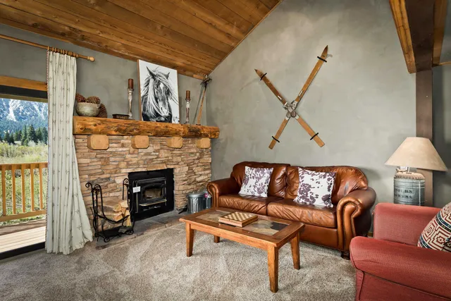 $1,595,000 | 218 Solitude, Unit 218, Mammoth Lakes, CA 93546