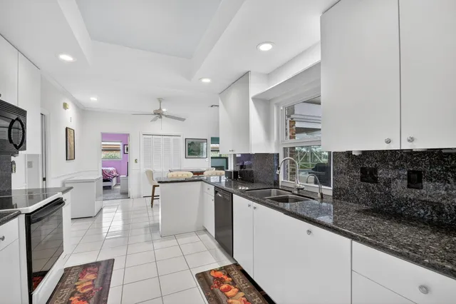 $799,900 | 224 Orange Tree Drive, Atlantis, FL 33462