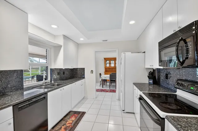 $799,900 | 224 Orange Tree Drive, Atlantis, FL 33462