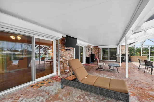 $799,900 | 224 Orange Tree Drive, Atlantis, FL 33462