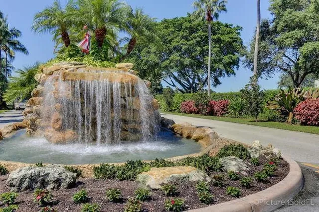 $799,900 | 224 Orange Tree Drive, Atlantis, FL 33462