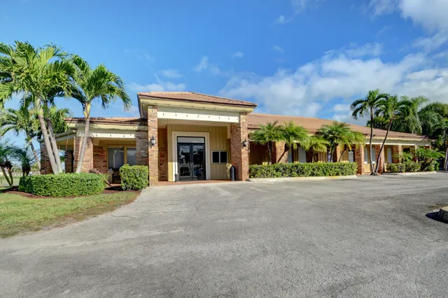 $799,900 | 224 Orange Tree Drive, Atlantis, FL 33462