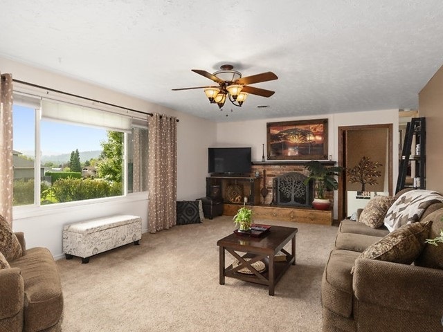 2615 South Evergreen Road Veradale, WA 99037 - Photo 6 of 31 Gallery Image 6