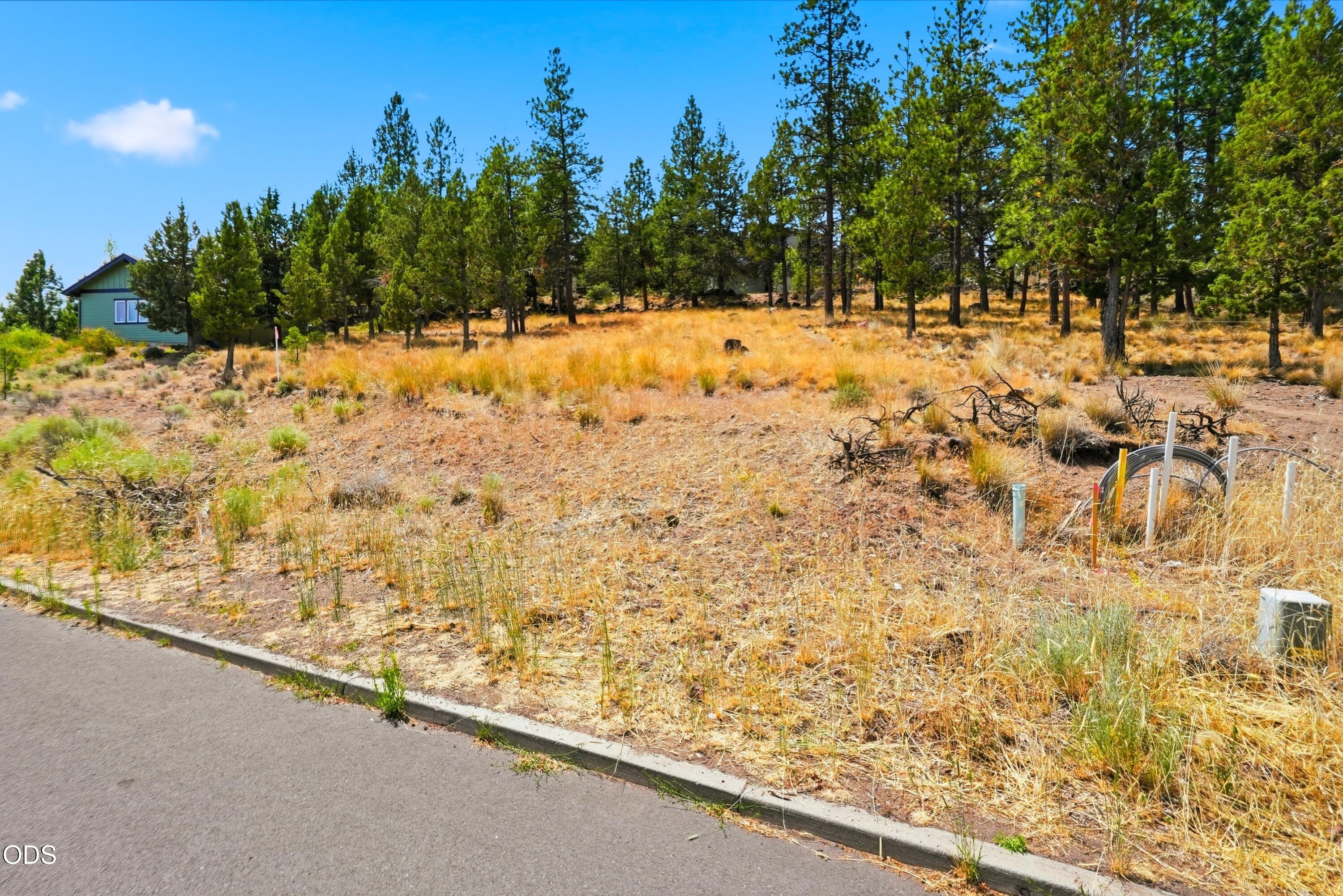 1738 Southwest Troon Avenue Bend, OR 97702 - Photo 26 of 38