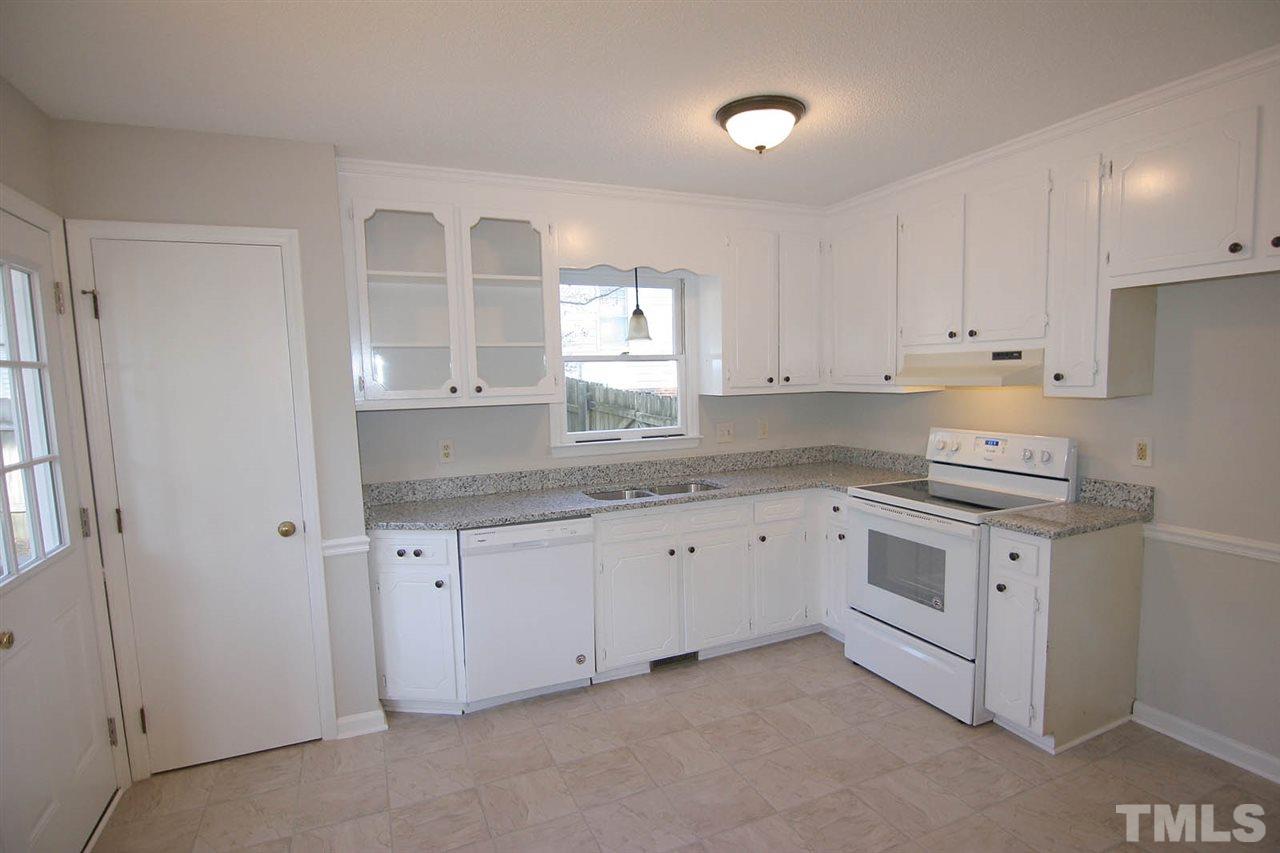 3625 Castlegate Drive Raleigh, NC 27616 - Photo 5 of 22