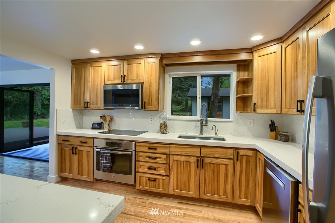 22218 Southeast Bain Road Renton, WA 98058 - Photo 8 of 23 Gallery Image 8