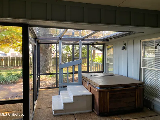 $260,000 | 622 Aubrey Circle North, Greenwood, MS 38930