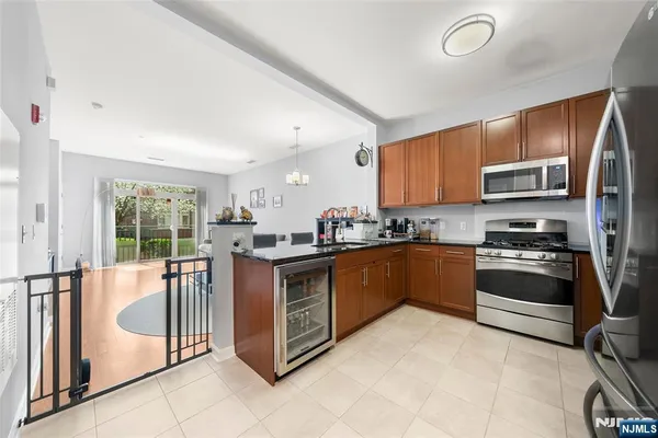 $495,000 | 1120 Riverview Avenue, Unit 120, Englewood, NJ 07631