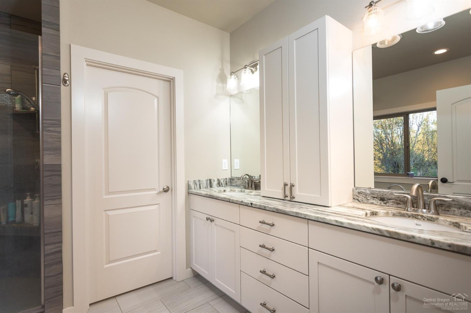 7408 Southwest 77th Street Redmond, OR 97756 - Photo 9 of 25 Additional Photo