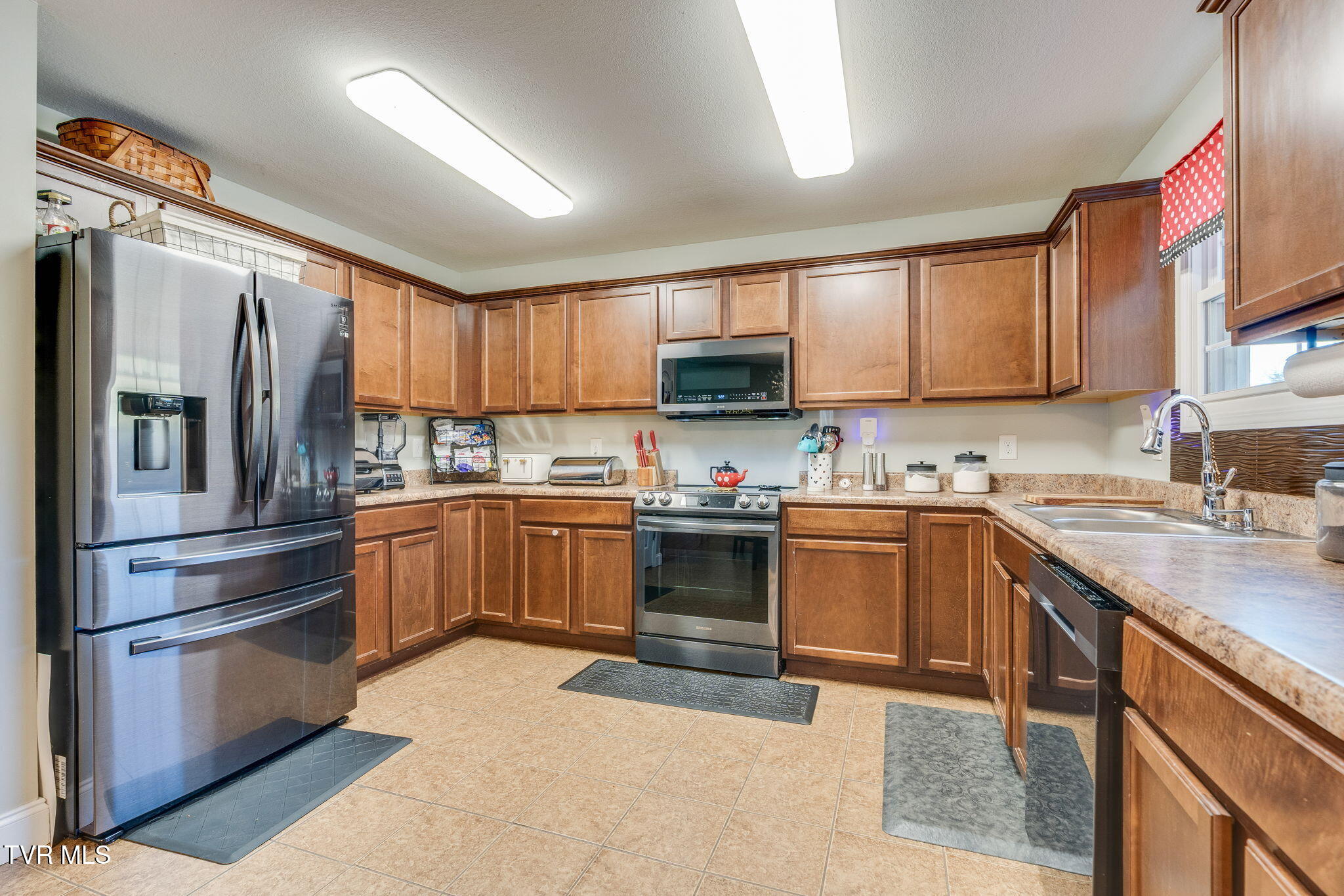 158 Slate Hill Road Telford, TN 37690 - Photo 12 of 26 008